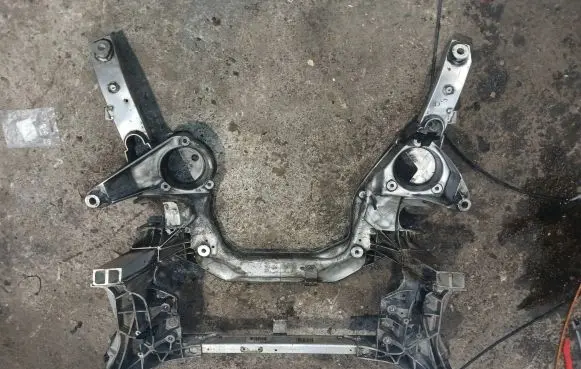 BMW 5 F10 F11 Front subframe 6799321