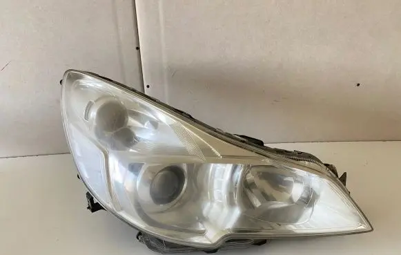 Subaru Outback Headlight/headlamp