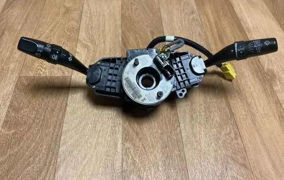 Honda Accord Wiper turn signal indicator stalk/switch M22658