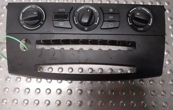 BMW 5 E60 E61 Climate control unit 6938548
