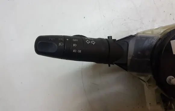 Nissan X-Trail T30 Indicator stalk 255408H700
