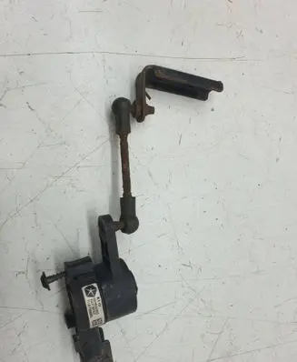 Rear air suspension level height sensor