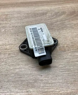 Audi A4 S4 B7 8E 8H ESP acceleration yaw rate sensor 8E0907637B