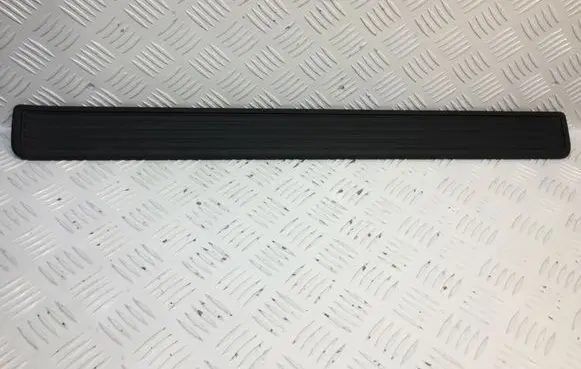 Honda Accord Front sill trim cover 84202TL0003020