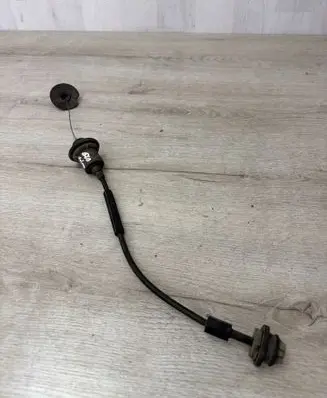 Volvo 940 Front door cable line