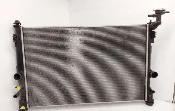 Lexus CT 200H Coolant radiator 1220500091