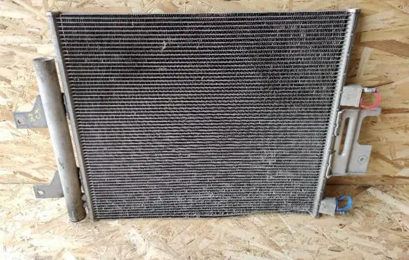 A/C cooling radiator (condenser)