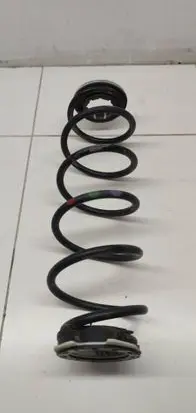 Peugeot 208 II Rear coil spring 
