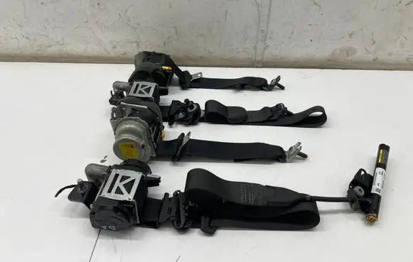 Ford Mondeo MK V Set of seat belts KSSRET1034787 DS73F61294DN