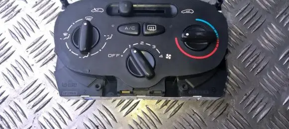 Peugeot 206 Climate control unit