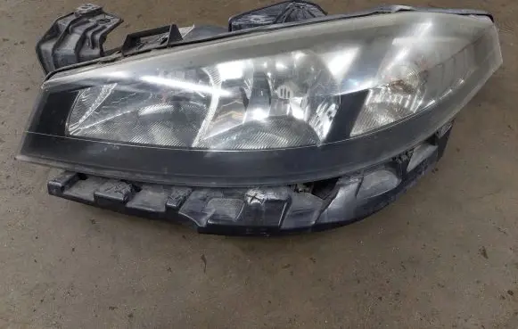 Renault Laguna II Headlight/headlamp 8200481196 89900469