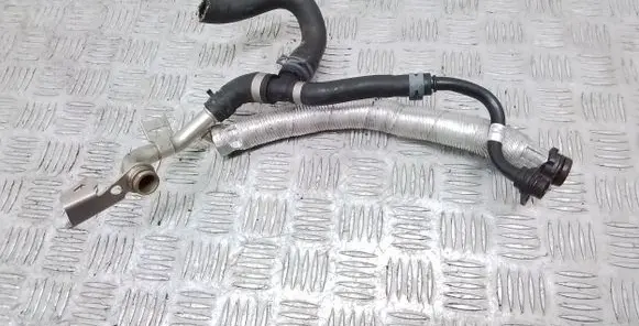 Volkswagen Golf VIII Engine coolant pipe/hose 5WA122073H 06Q121065C