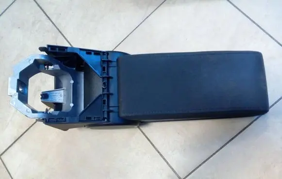 Volkswagen Beetle A5 Armrest 5C5864207 NE69959