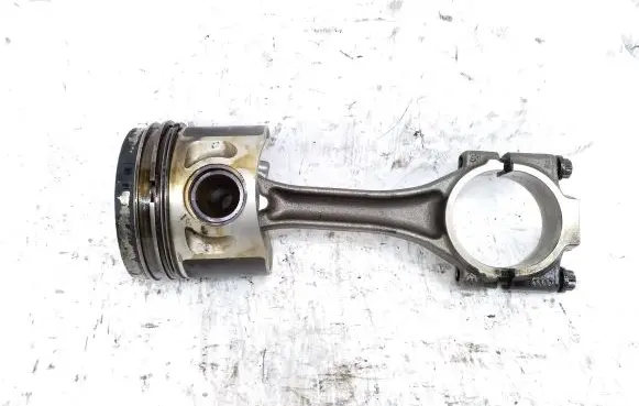 Volkswagen PASSAT B6 Piston with connecting rod