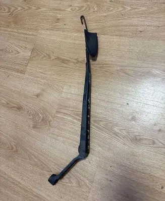 Hyundai H-1, Starex, Satellite Front wiper blade arm