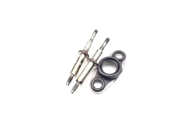 Mazda 6 Fuel Injector clamp holder R2AA
