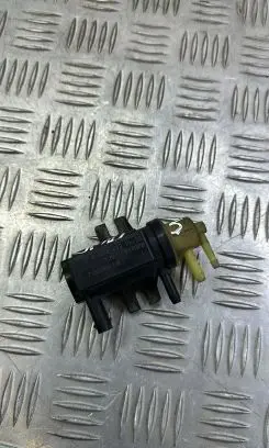 Mercedes-Benz E W212 Turbo solenoid valve A0091533128