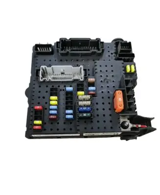 Volvo XC90 Fuse module 30786646 28080156 00007697937