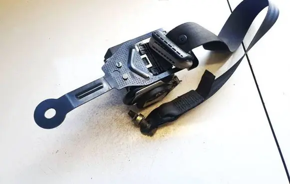Nissan Primera Front seatbelt 86884AV710 E904167064
