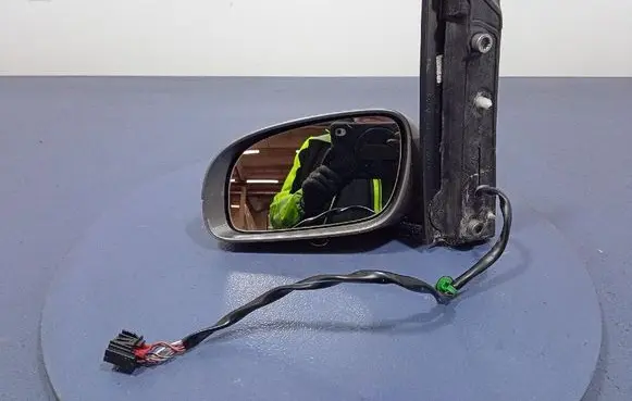 Volkswagen Cross Touran I Front door electric wing mirror 