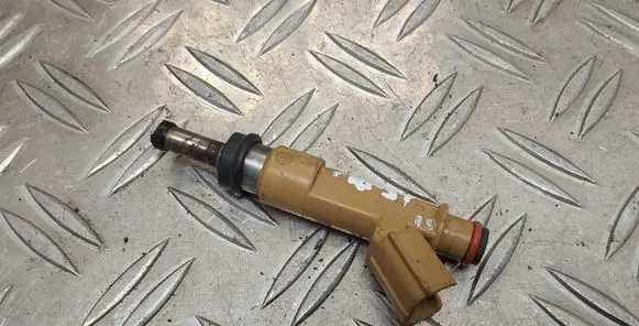 Toyota Prius+ (ZVW40) Fuel injector 232500T030