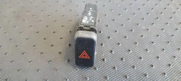 Mazda 626 Hazard light switch 03190000 GR4T664HD