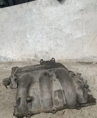 Nissan Quest Intake manifold