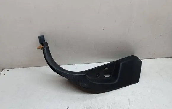 BMW X5 E70 Foot area side trim 7148507