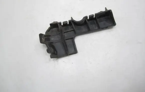 Audi A4 S4 B7 8E 8H Fender mounting bracket 8E0807284E