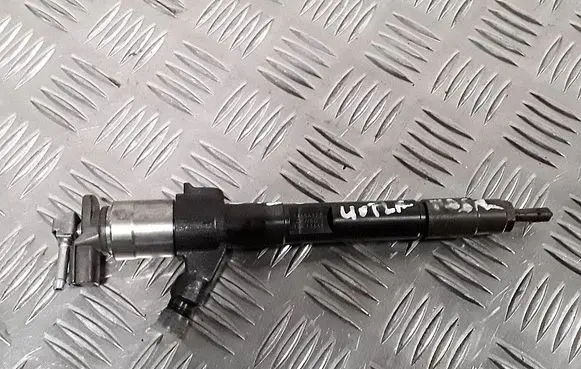 Fuel injector