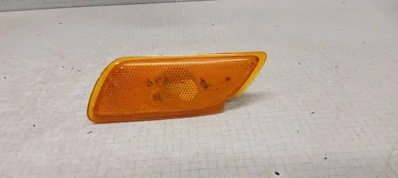 Ford Focus Front indicator light 4115A457A