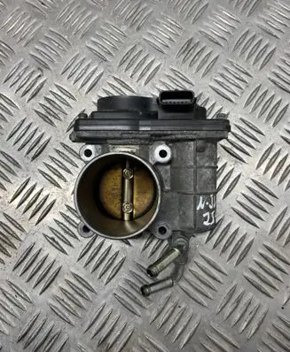 Nissan Juke I F15 Throttle valve SERA52601