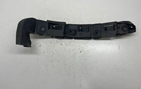 Seat Toledo III (5P) Rear bumper mounting bracket 5P5807394