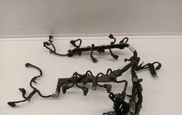 Chrysler Pacifica Fuel injector wires 68232967AG