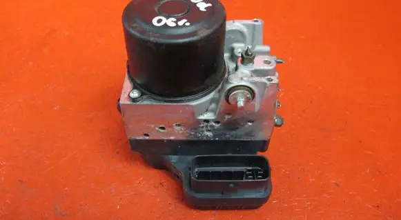 Lexus IS 220D-250-350 ABS Pump 4454053100