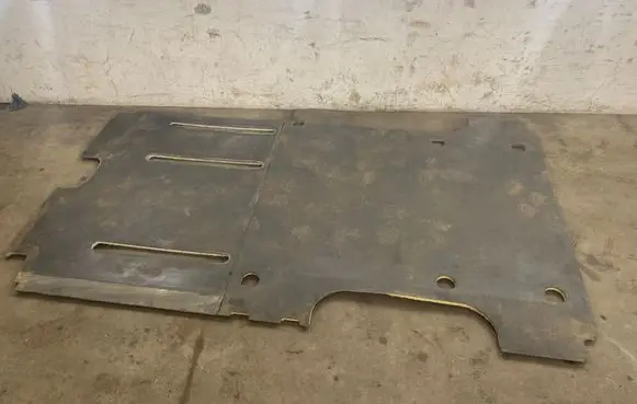 Trunk/boot floor carpet liner