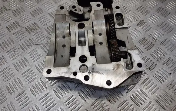 Toyota Avensis T250 Oil pump chain BRAK