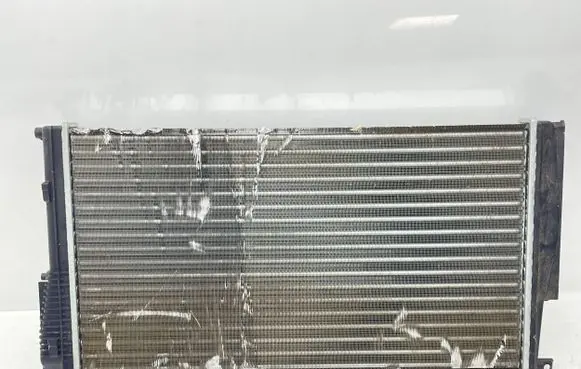 BMW 4 F32 F33 Coolant radiator 17118672104 8672104