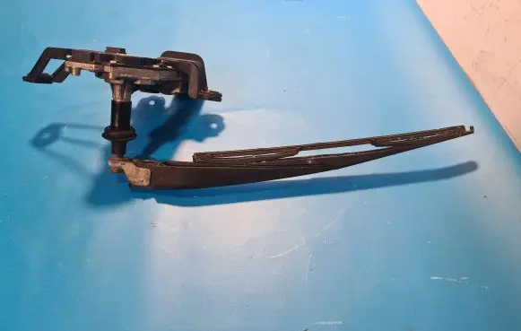 Citroen C4 I Picasso Rear window wiper motor 0390201807