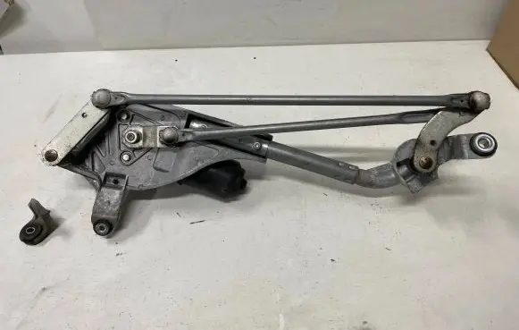 Honda Accord Front wiper linkage and motor
