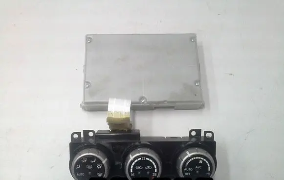 Nissan Murano Z50 Climate control unit 27500CC000