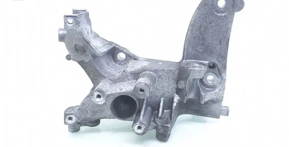 Peugeot Partner Engine mounting bracket 9674030280