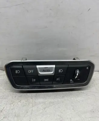 BMW X5 G05 Light switch 9471935