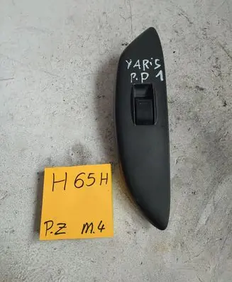 Toyota Yaris Electric window control switch 2872898