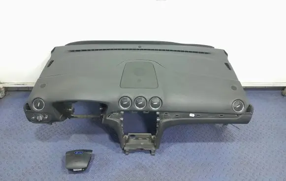 Ford Galaxy Dashboard