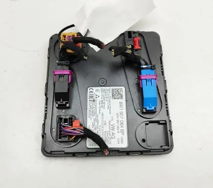 Audi e-tron Central body control module 8W1907064BP 5DK014366