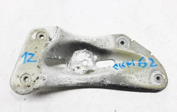Skoda Octavia Mk2 (1Z) Fender mounting bracket 1Z0810679D