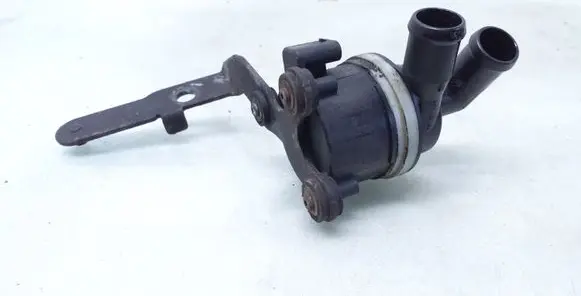 Volkswagen Caddy Electric auxiliary coolant/water pump 5N0965561A