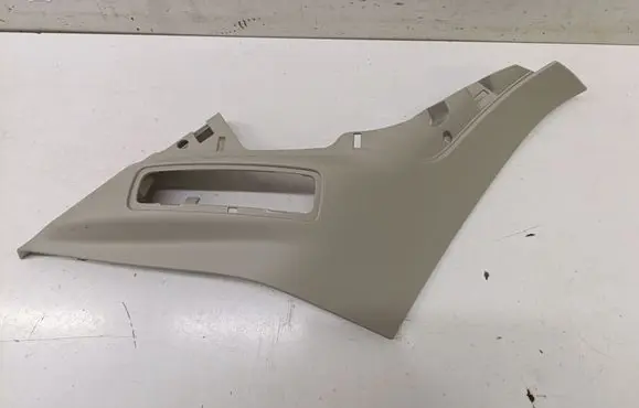 Volvo XC90 (D)pillar trim (top) 31479365