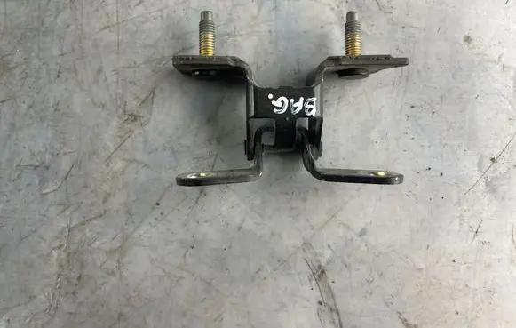 Jeep Compass Tailgate/trunk/boot hinge